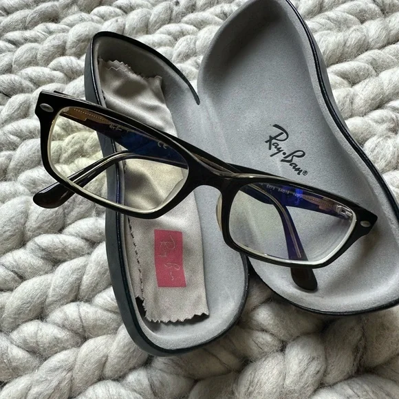 Ray Ban tortoise shell colour rectangle frames - Picture 2 of 9